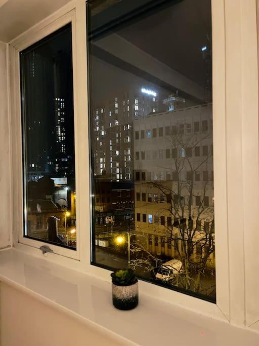Beautiful Central Open Plan Living! 曼彻斯特 外观 照片